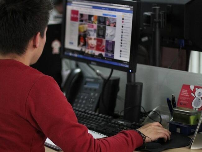 Investigan a funcionaria de Mintic y pide suspender adjudicación del dominio .CO. Foto: Colprensa