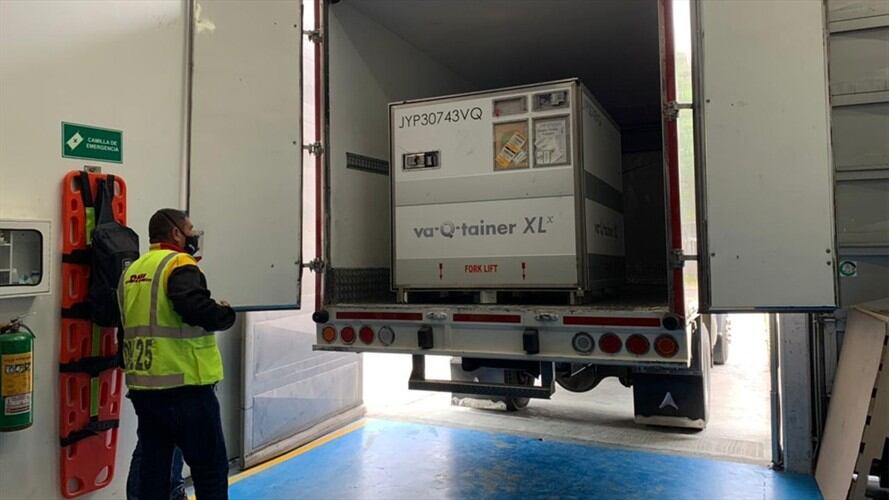 Este el primer lote que arriba al país a través de la negociación con la farmacéutica Moderna. Foto: Ministerio de Salud