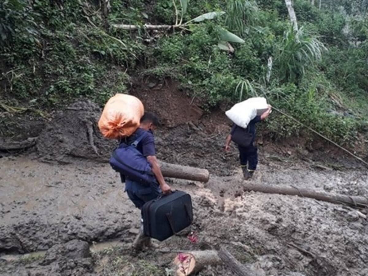 Con dos botiquines y dos camillas, bomberos de Belén atendieron emergencia invernal