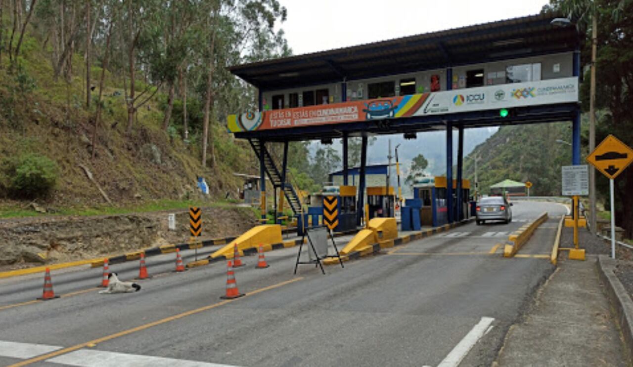 Concay y Opeinvias, investigadas por impedir el paso de máquina de bomberos en uno de sus peajes. Foto: Cortesía Supertransporte