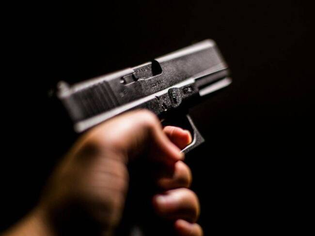 Imagen de referencia de arma. Foto: Getty Images. / Getty Imagenes