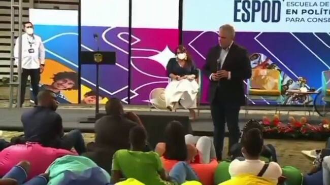 Presidente Duque respondió a joven de la Primera Línea que lo cuestionó sobre los muertos en el paro. Foto: Cortesía.