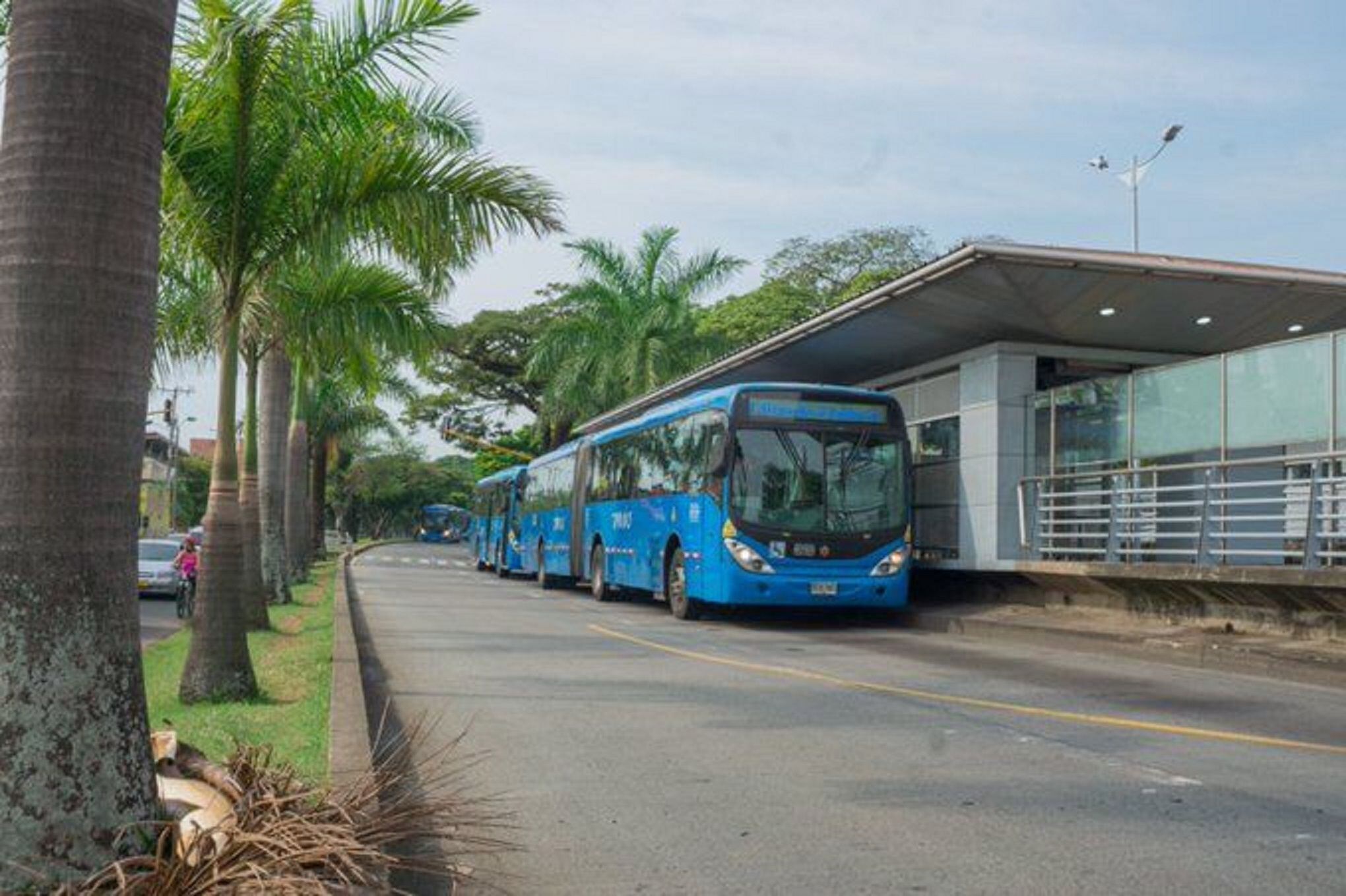 Ospina no reveló como su administración y Metrocali pagarán los más de 80 mil millones de pesos que les adeudan a los concesionarios. Foto: Twitter, @METROCALI