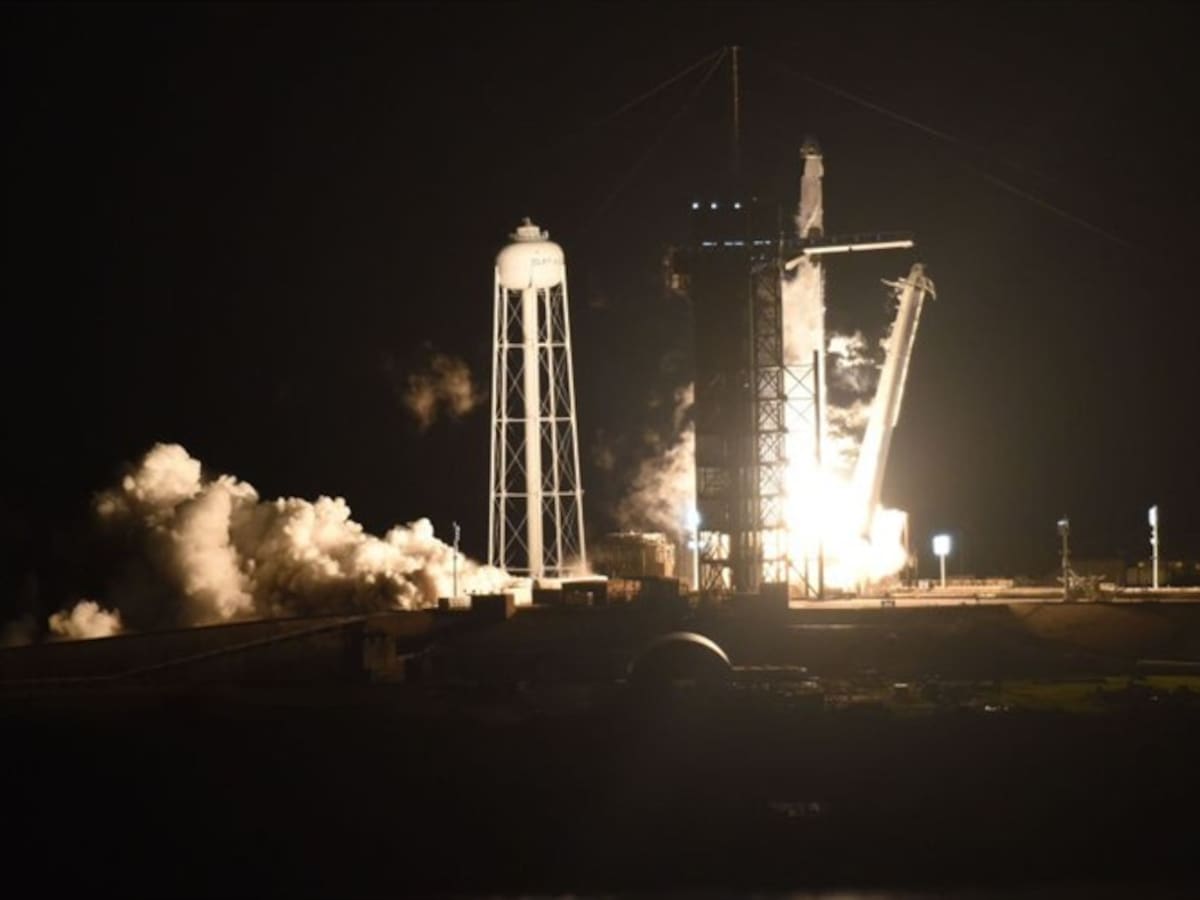Misión SpaceX despega con cuatro astronautas rumbo a la Estación Espacial Internacional