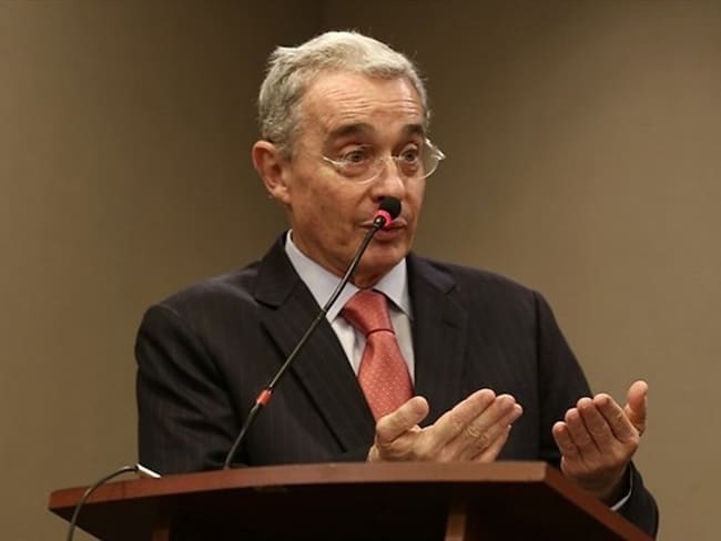 Uribe asegura que señalamientos de corrupción contra JEP podrían abrir puerta a derogarla. Foto: Colprensa