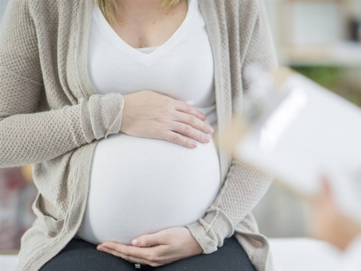 "Vine para salvar a mi bebé, aquí se enredó con el cordón y murió"