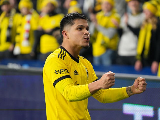 CINCINNATI, OHIO - DECEMBER 02: Cucho Hernández #9 of Columbus Crew celebrates with teammates following the 2023 MLS Cup Playoffs Eastern Conference Final match against FC Cincinnati at TQL Stadium on December 02, 2023 in Cincinnati, Ohio. (Photo by Jeff Dean/Getty Images)