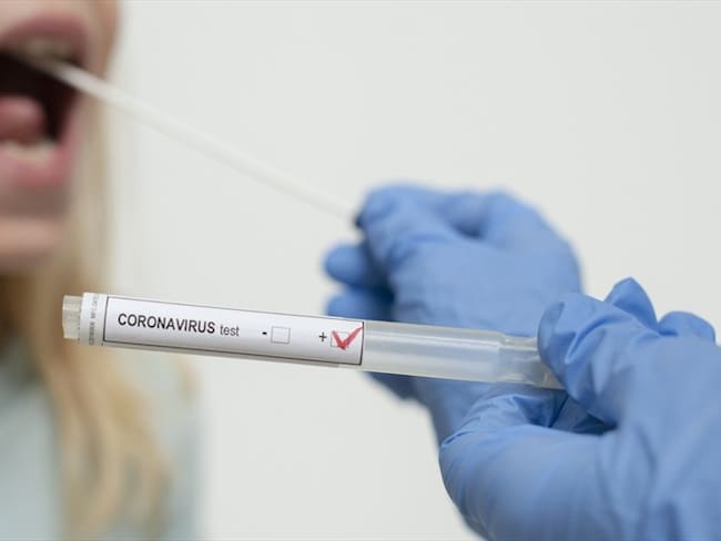 Una familia agendó una cita para practicarse el test de coronavirus pero nunca se presentó, a pesar de eso les dijeron que eran positivos para la enfermedad.. Foto: Getty Images