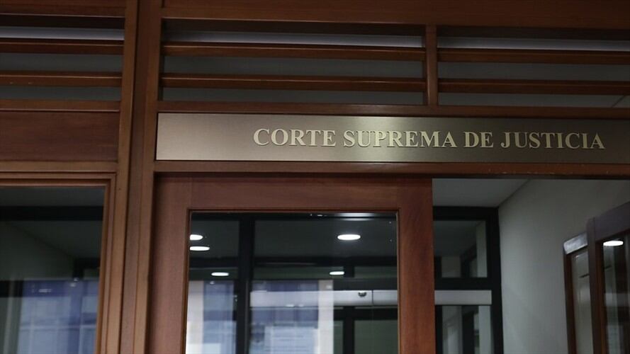 La Corte devolvió el expediente contra  el comandante y “regañó” a la Fiscalía por su poca investigación, la cual calificó como “débil”. Foto: Colprensa