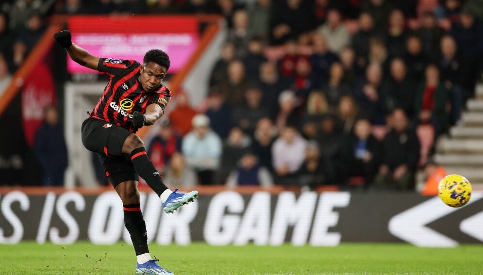 Luis Sinisterra / Getty Images