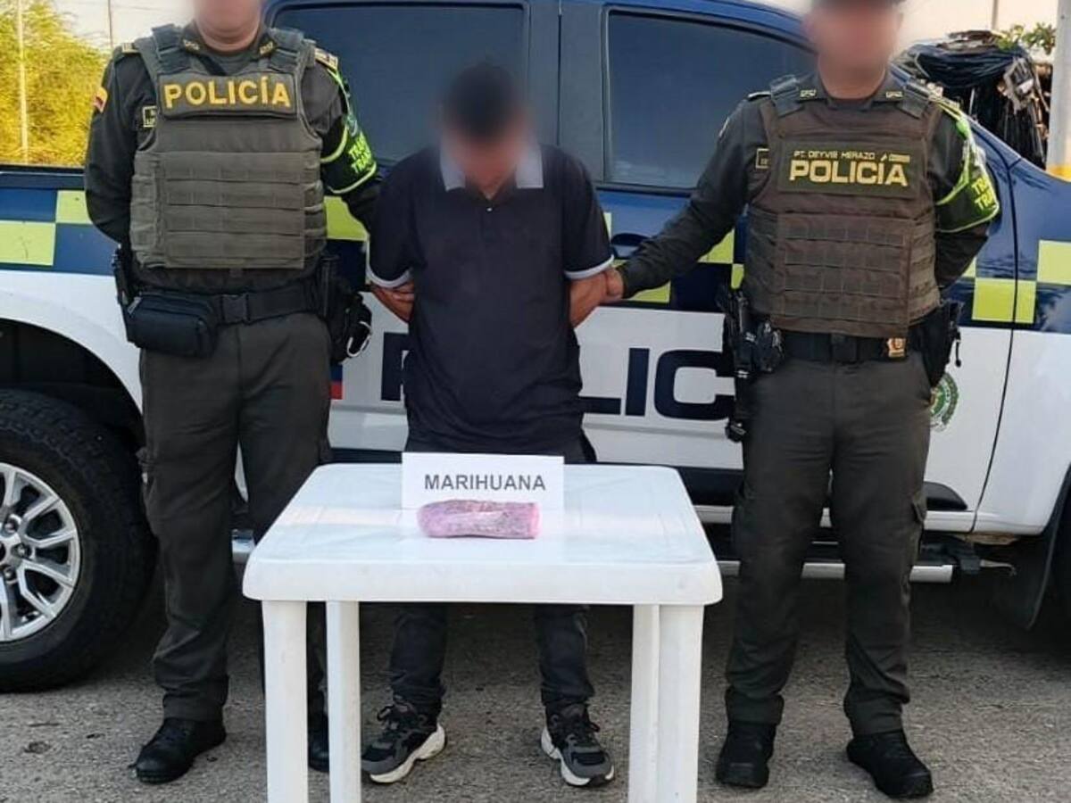 Capturan a hombre señalado de ocultar marihuana en la suela de los zapatos en Córdoba