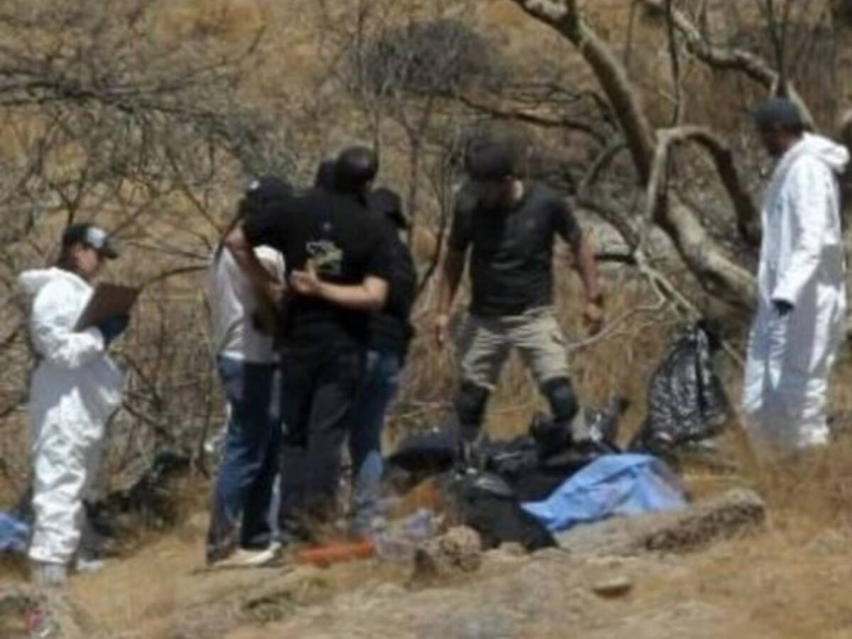 Hallan 45 bolsas con restos humanos en el oeste de México