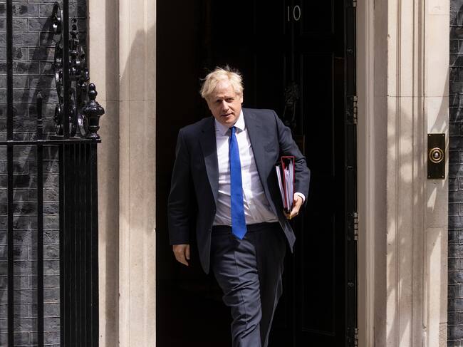 LONDON, ENGLAND - JULY 06: Prime Minister Boris Johnson leaves 10 Downing Street for PMQ's on July 6, 2022 in London, England. Minister for Health, Sajid Javid, resigned from the Government on Tuesday evening, closely followed by the Chancellor of The Exchequer, Rishi Sunak. Boris Johnson moved swiftly to shore up his Prime Ministership making his Chief of Staff, Steve Barclay, Minister for Health and promoting Education Secretary Nadim Zahawi, to Chancellor of the Exchequer. (Photo by Dan Kitwood/Getty Images)