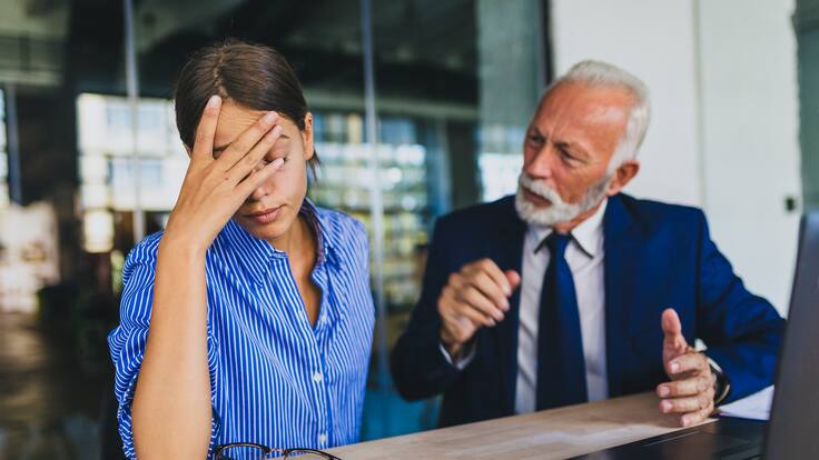 ¿Qué impacto tiene el acoso laboral en la salud? Especialista explicó