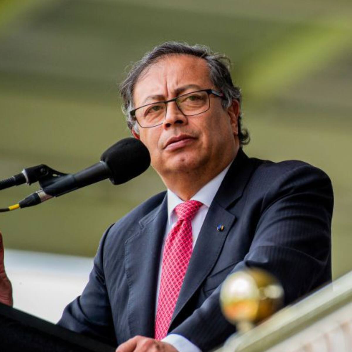 Duque no pensó en los usuarios: Gustavo Petro por elevados cobros de energía eléctrica