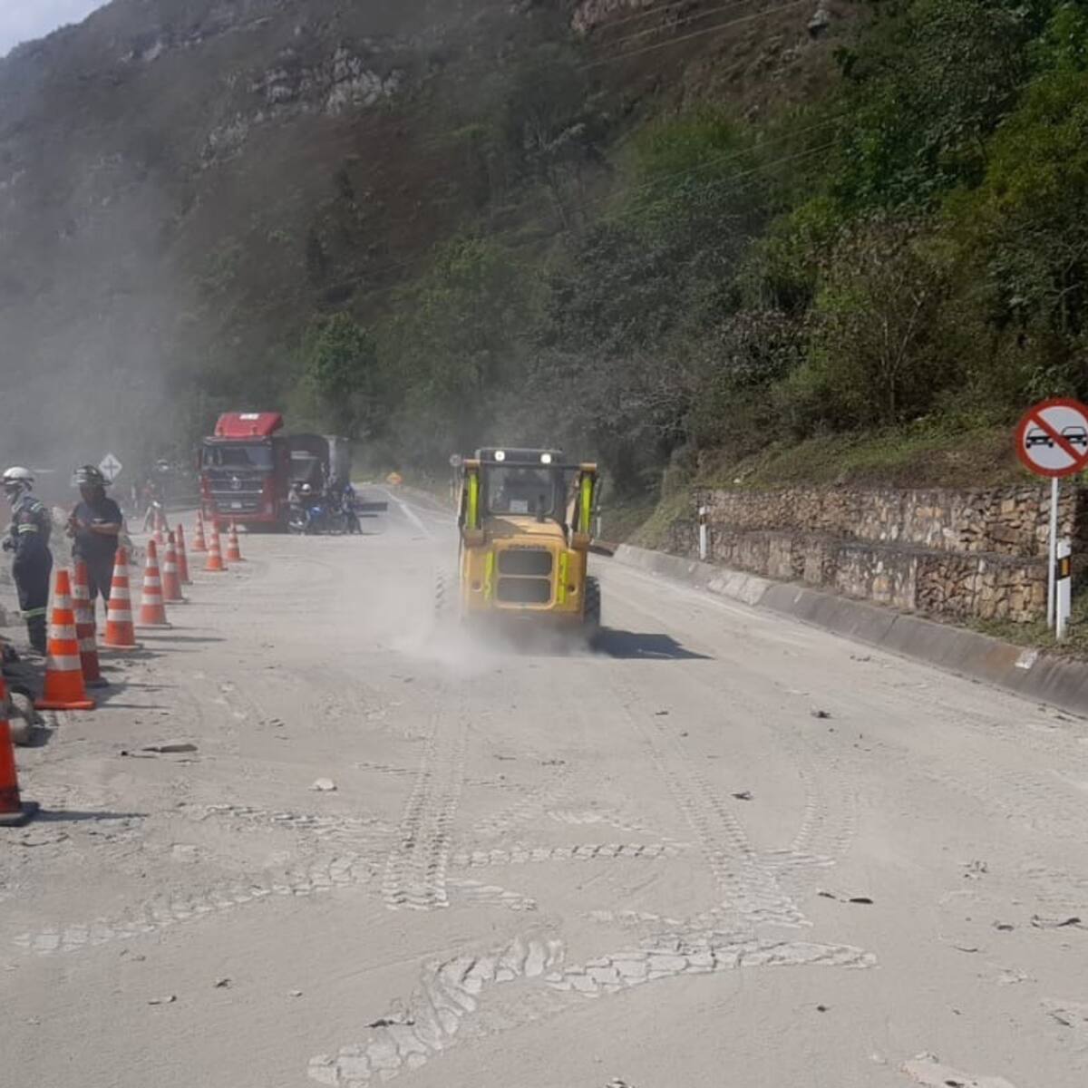 Inconvenientes en movilidad de la vía Bogotá – Villavicencio por aparatoso accidente