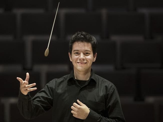 Un colombiano es uno de los seis mejores directores jóvenes de orquesta del mundo