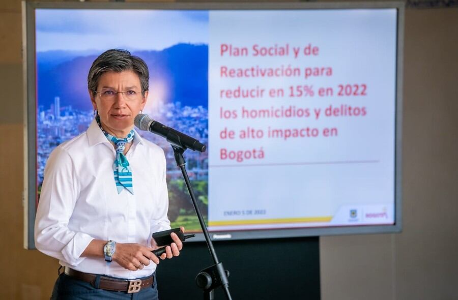 Claudia López reclamó a TransMilenio por no reabrir estación de El Tintal. Foto: Colprensa