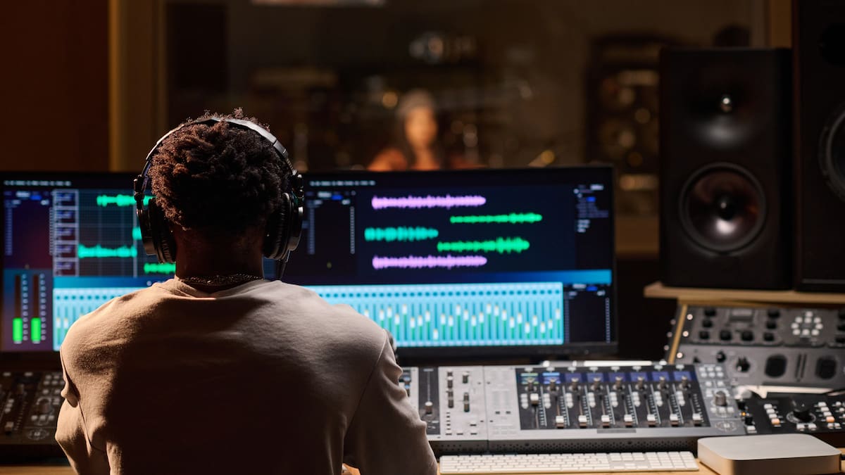 Victoria Sur, la cantante que busca unificar el folclore colombiano y la inclusión en su música