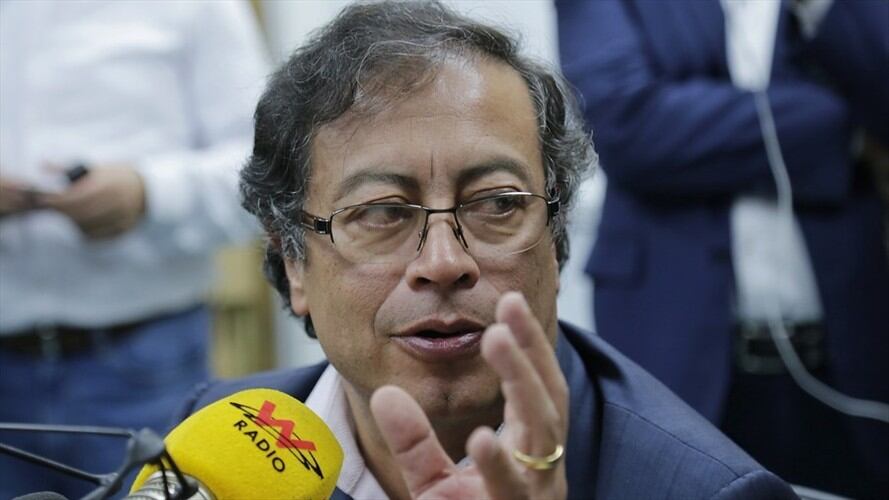 Se pide sancionar al senador Gustavo Petro con una multa de $14'167.395. Foto: Colprensa / ÁLVARO TAVERA
