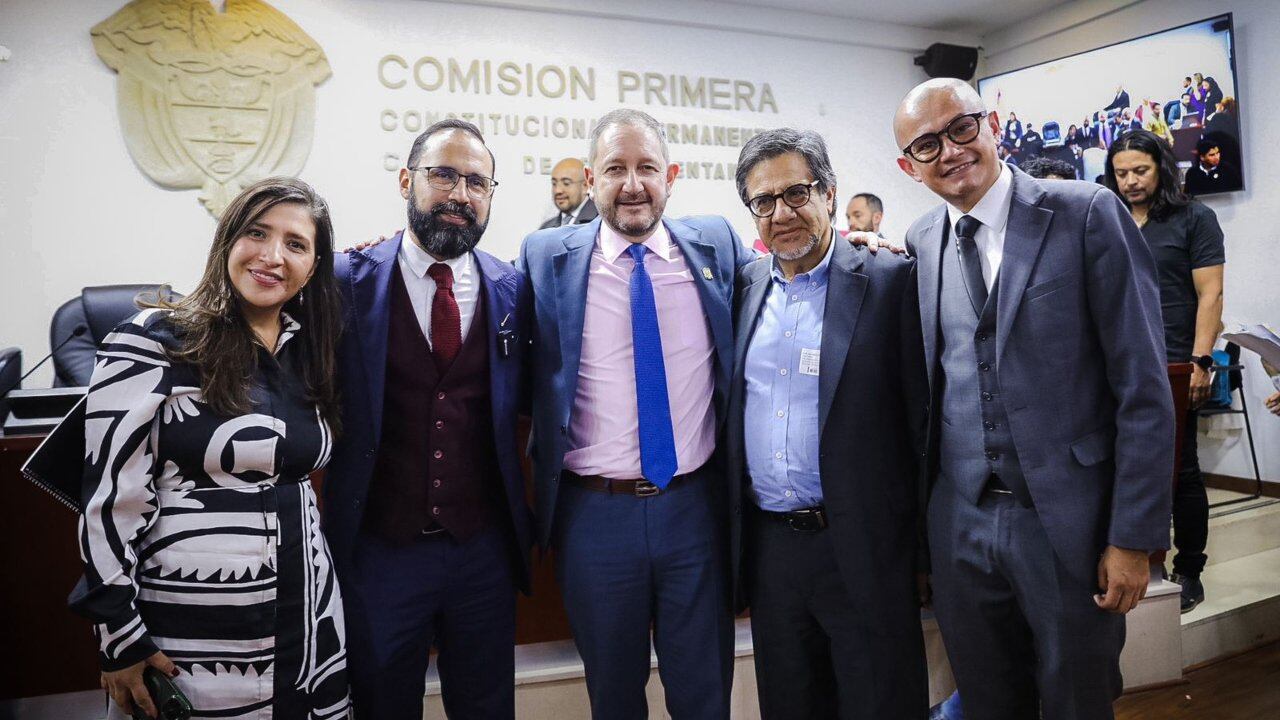 Ministerio de Minas y Energía celebra aprobación en primer debate de la creación de Ecominerales. Foto: MinMinas