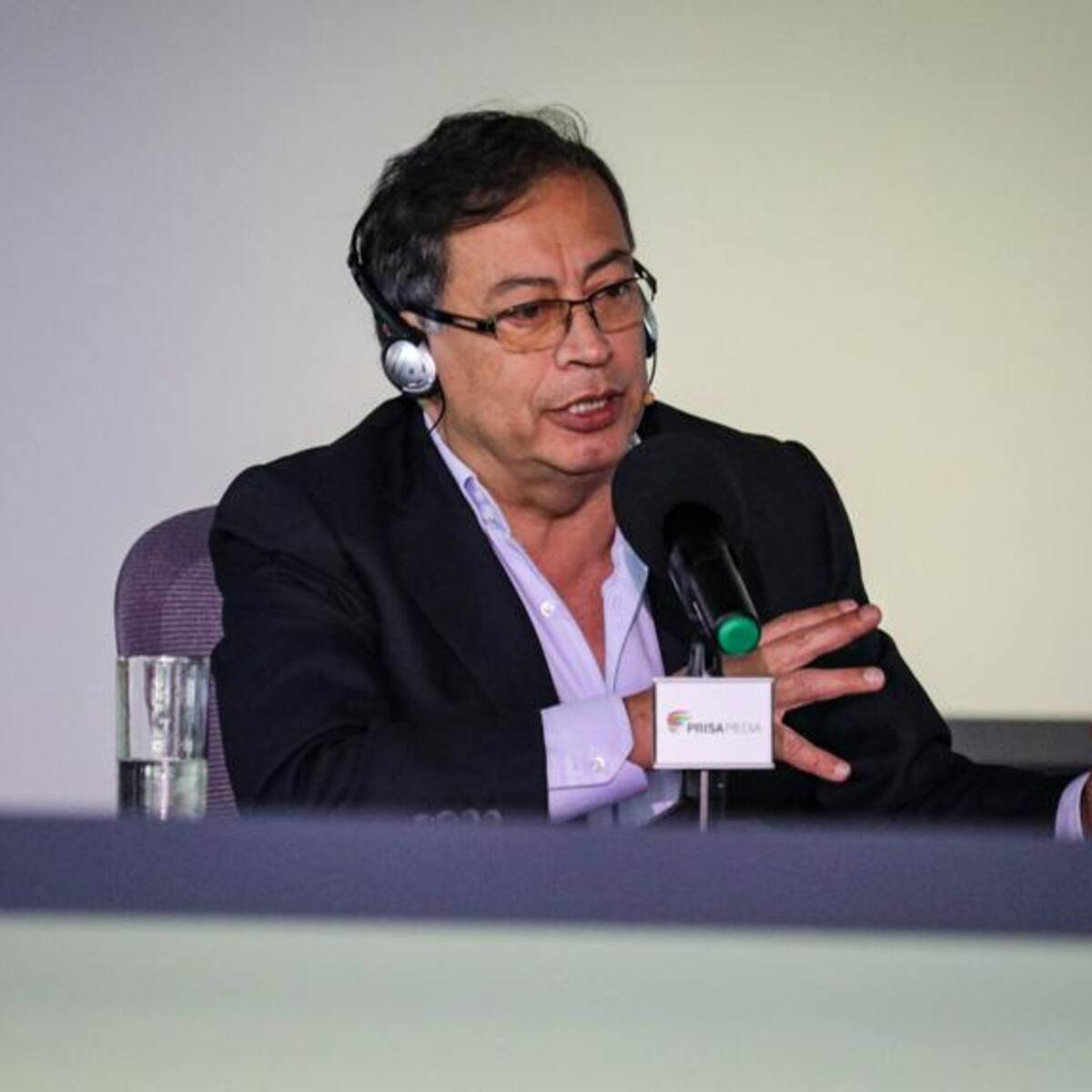 Petro a Pastrana: “lo único que tengo es una casa y un sueldo embargado”