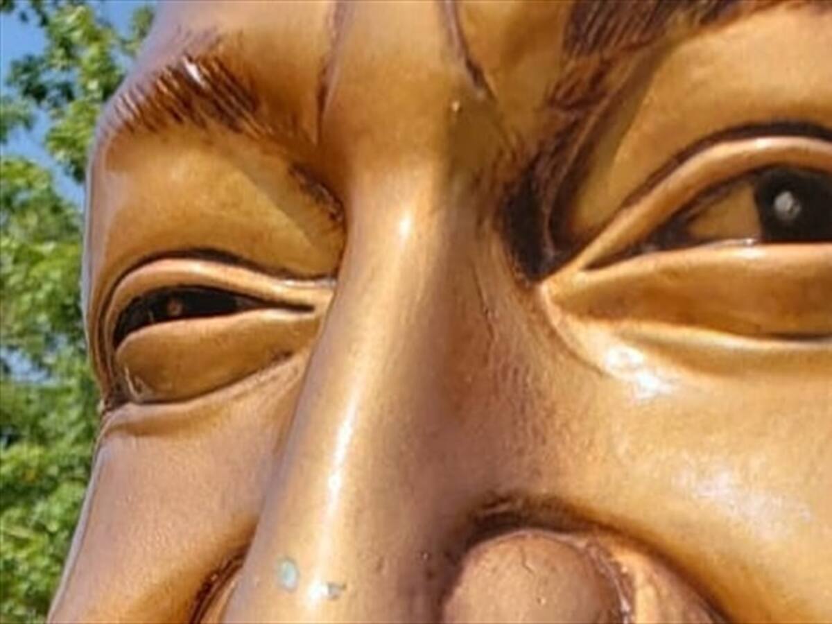 Roban importante pieza de escultura de Diomedes Díaz