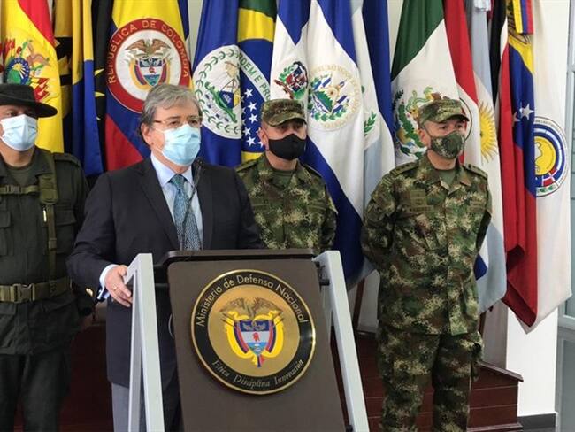 El ministro indicó que 9 semilleros fueron destruidos con un total de 114.66 hectáreas erradicadas en tercera modalidad. Foto: Cortesía Mindefensa