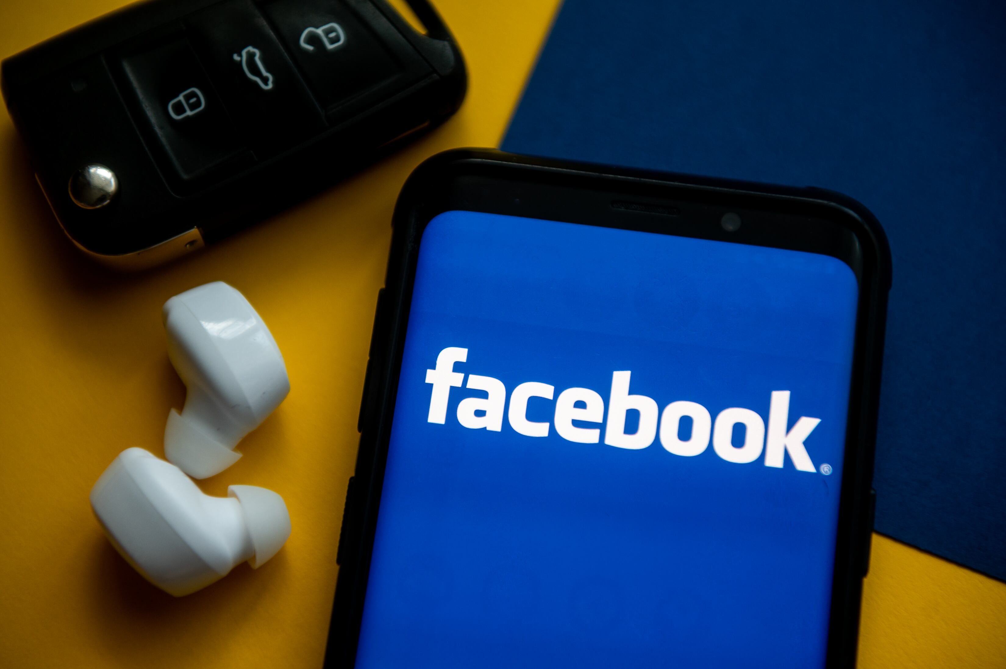 POLAND - 2022/02/01: In this photo illustration a Facebook logo seen displayed on a smartphone. (Photo Illustration by Mateusz Slodkowski/SOPA Images/LightRocket via Getty Images)