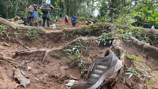 Migrantes en la selva del Darién