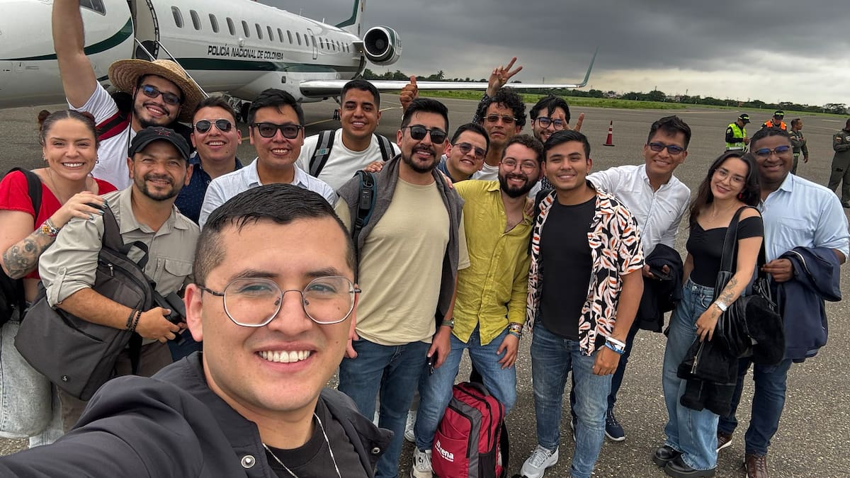 Procuraduría abre indagación por uso de avión de la Policía para transportar influenciadores