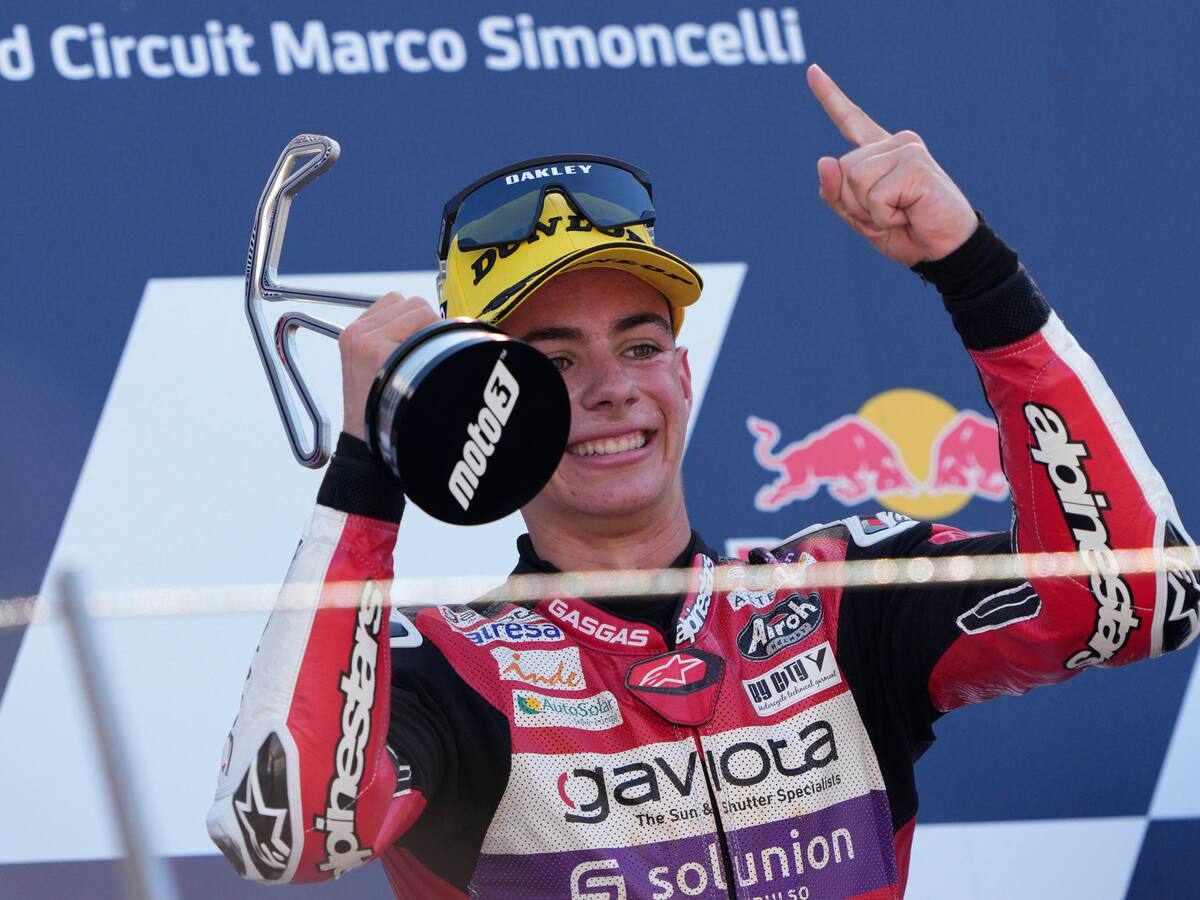 Espero llevar la bandera de Colombia a lo más alto: David Alonso sobre victoria en Moto3