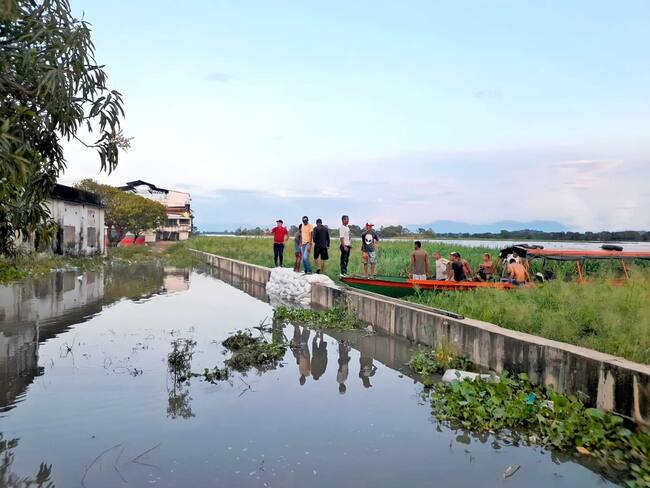 Estudiantes de colegio en El Banco, Magdalena no asisten a clases por ola invernal