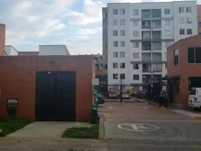 El hecho ocurrió en un apartamento en el sur de la ciudad donde las autoridades hallaron a otra persona amordazada y con heridas de arma blanca.. Foto: Cortesía a W Radio