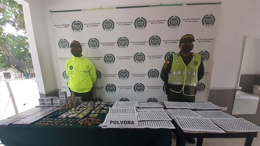 Policía incauta 15 kilos de pólvora en Buenavista, Córdoba. Foto: Cortesía Prensa Policía