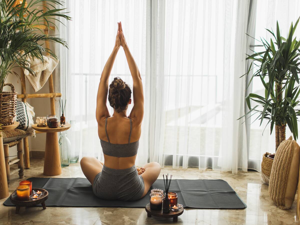 ¿El yoga puede ser una salida para los síntomas de la menopausia?
