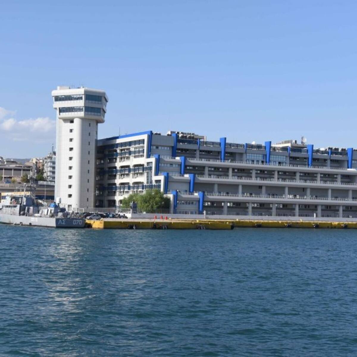 Las personas están en shock y buscando a familiares: rescatista sobre naufragio en Grecia
