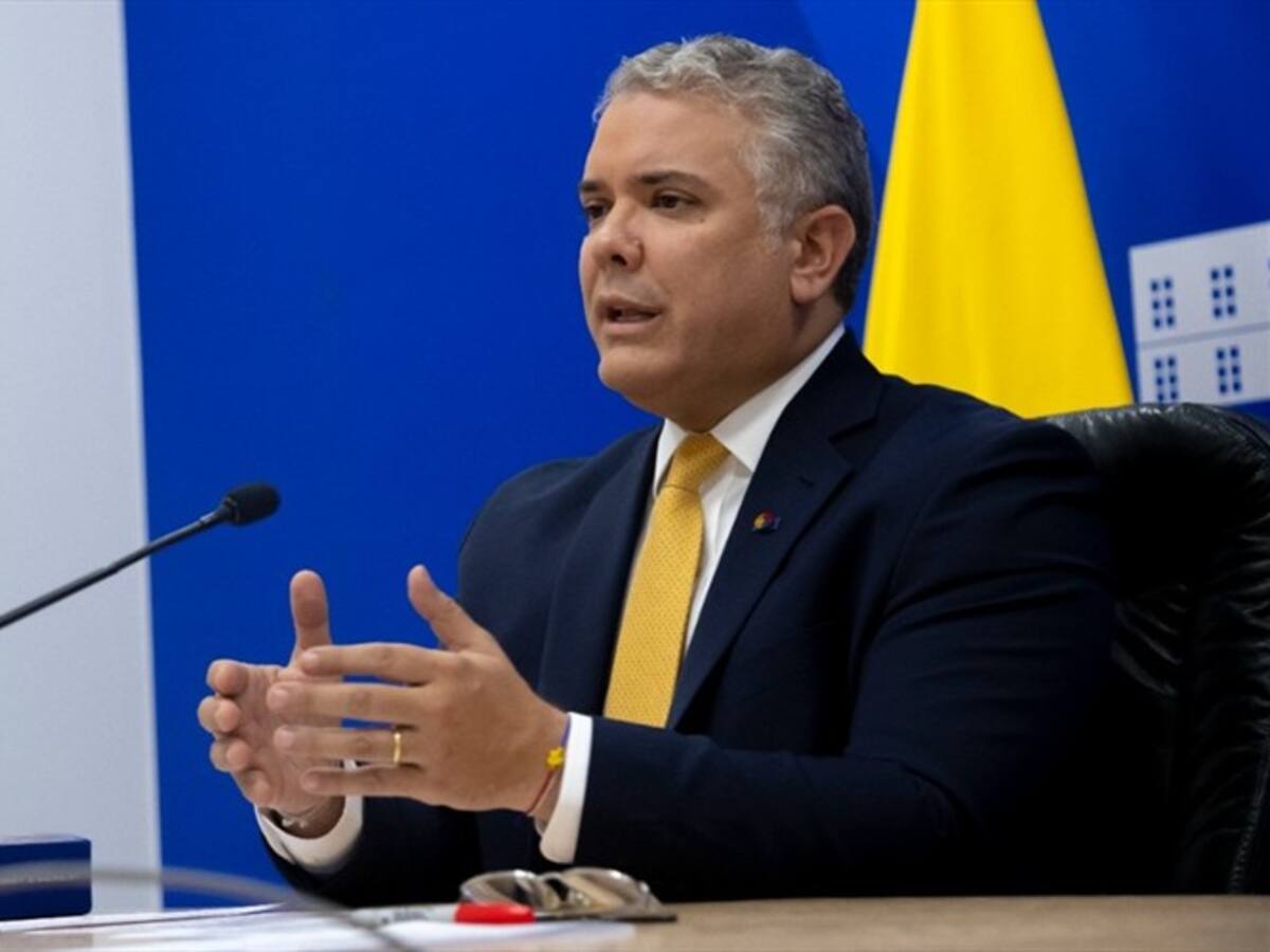 No es delito tener cuentas en el exterior, pero hay que declararlas: Duque