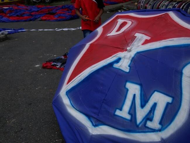 Riña entre hinchas de Nacional y Medellín dejó cuatro heridos. Foto: Colprensa