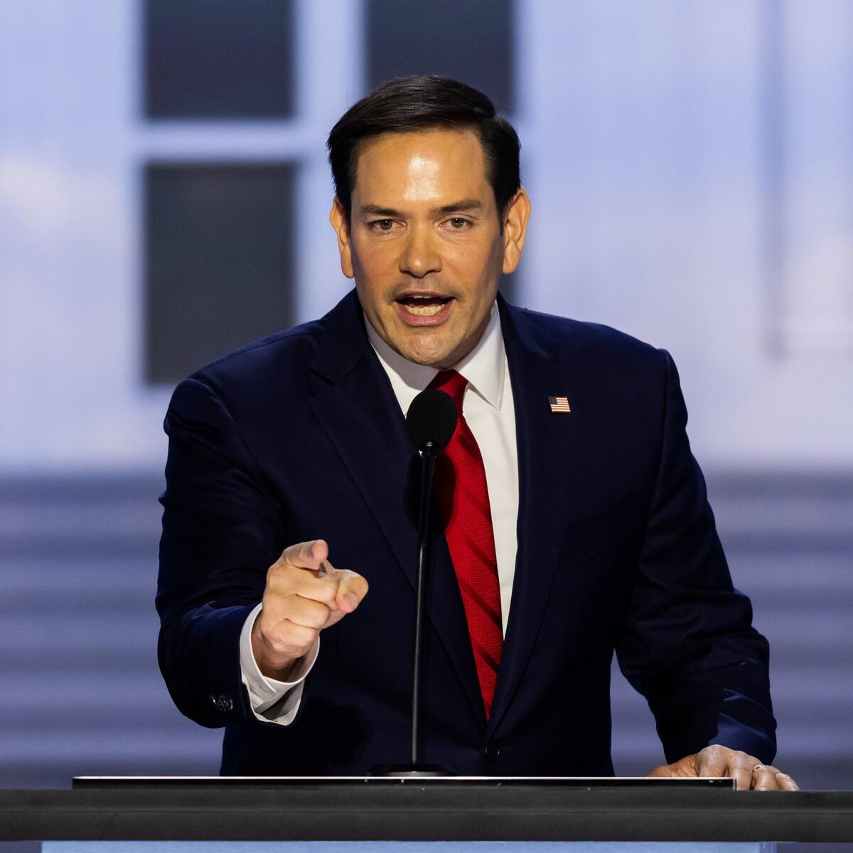Senador Marco Rubio envía contundente mensaje a policías y militares venezolanos