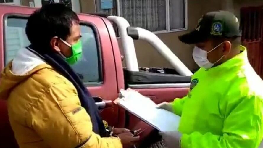 El delincuente también le pidió a la víctima el traspaso de una camioneta.. Foto: Deboy