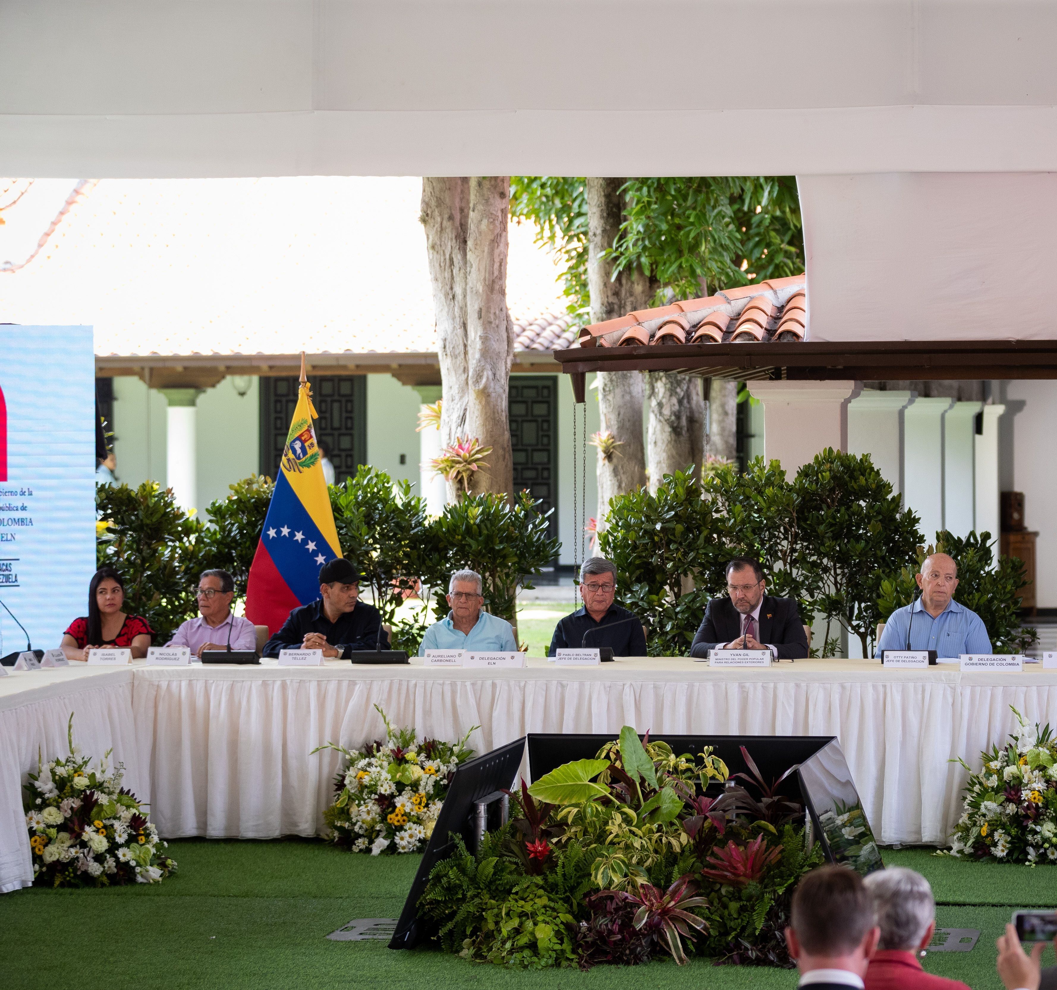 Diálogos Gobierno Colombia y ELN. Foto: EFE.