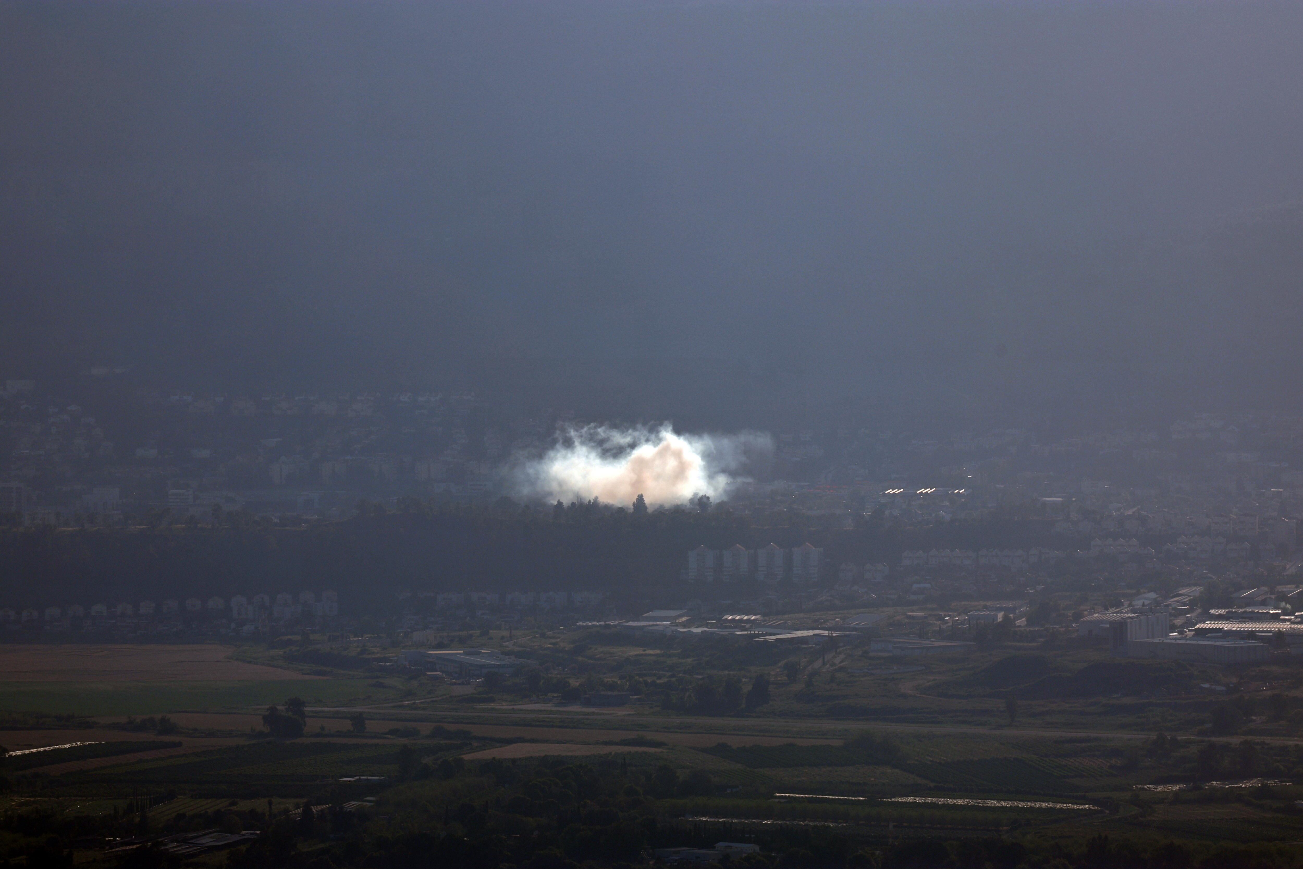 Israel bombardea el este del Líbano en medio de nueva escalada. Foto: EFE/EPA/ATEF SAFADI