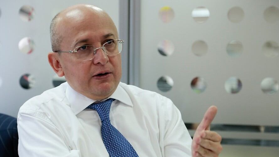 El juez del juicio contra Carlos Palacino, expresidente de Saludcoop, suspendió la diligencia ante la ausencia del exfiscal Eduardo Montealegre. Foto: Colprensa