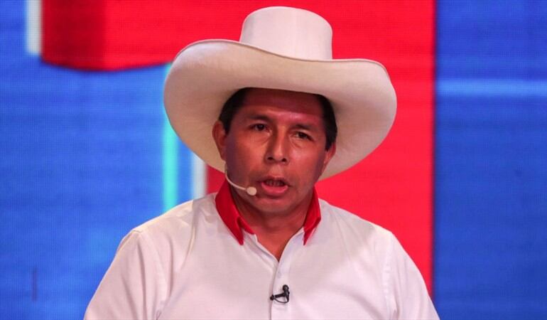 El gabinete de ministros de Perú, presidido por Guido Bellido, recibió este viernes el voto de confianza del Congreso, después de dos sesiones plenarias de más de 13 horas. Foto: Getty Images