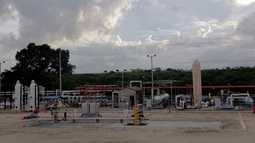 En abril, la producción de gas siguió recuperándose, la de crudo aún no lo logra. Foto: Colprensa