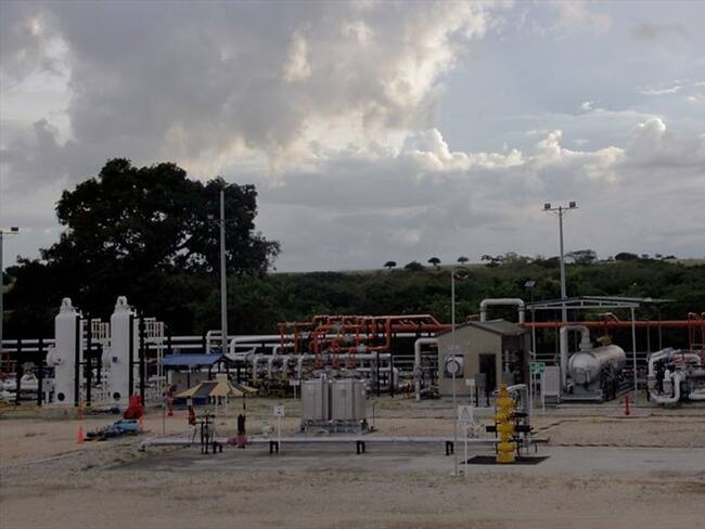 En abril, la producción de gas siguió recuperándose, la de crudo aún no lo logra. Foto: Colprensa