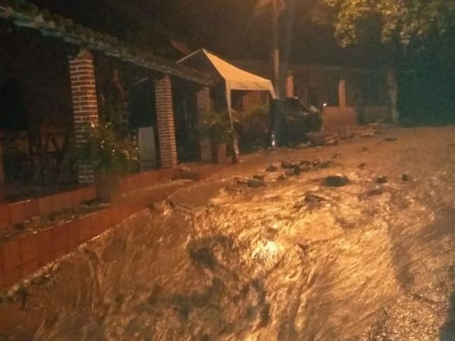 Avalancha en Piedecuesta deja hasta el momento 12 personas desaparecidas