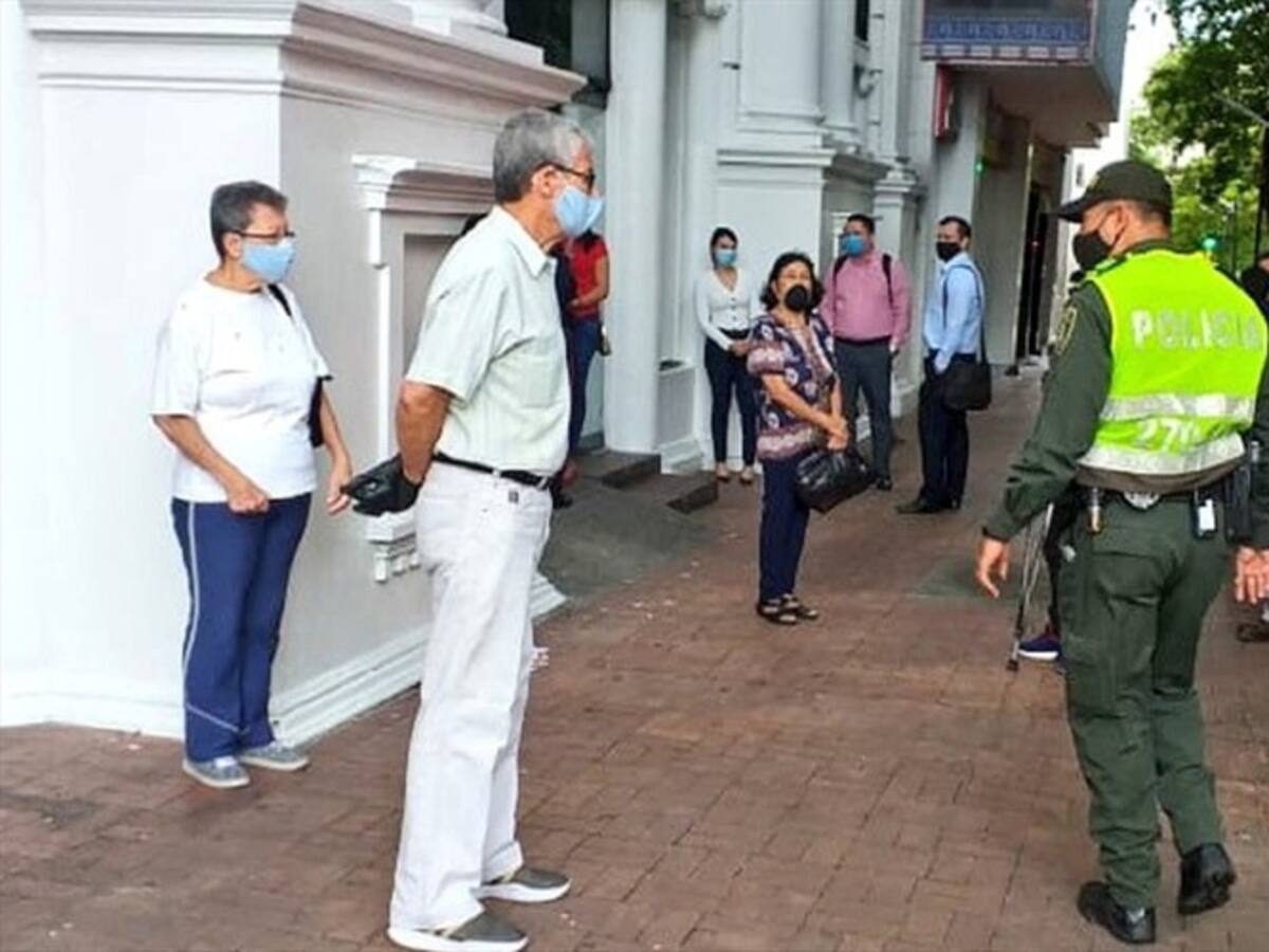 Autoridades mantienen operativos de control durante el día sin IVA en Cúcuta