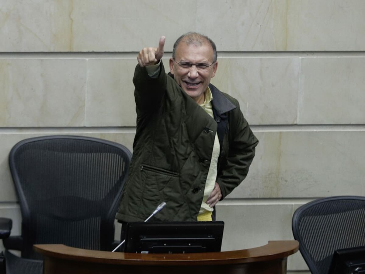Ya no hay cáncer en mi cuerpo: Roy Barreras tras salir de cirugía